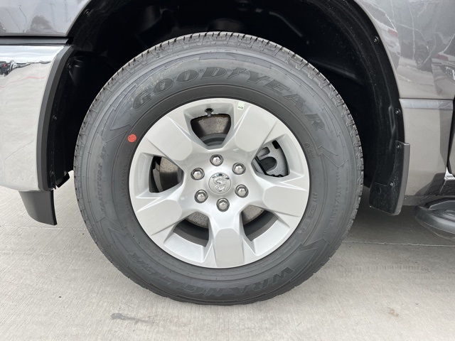 2025 Ram 1500 Tradesman photo 7