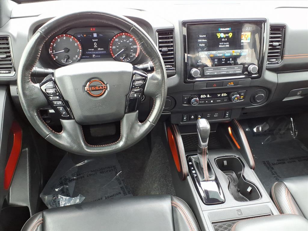 2023 Nissan Frontier PRO-X Crew Cab photo 2