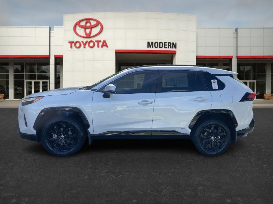 2023 Toyota RAV4 Hybrid SE photo 2