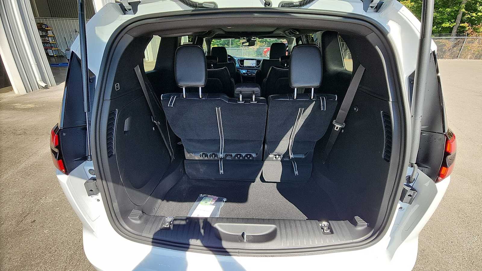2026 Chrysler Pacifica Limited photo 27