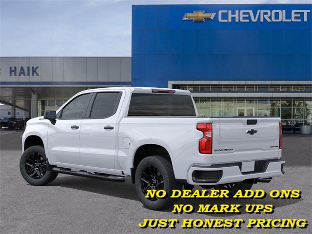 2026 Chevrolet Silverado Custom photo 2