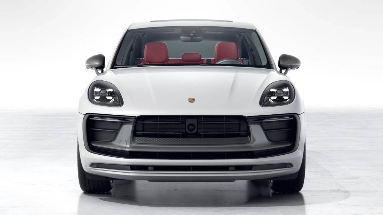 2026 Porsche Macan T photo 9