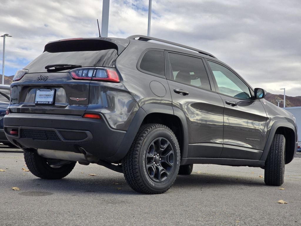 2021 Jeep Cherokee Trailhawk photo 2