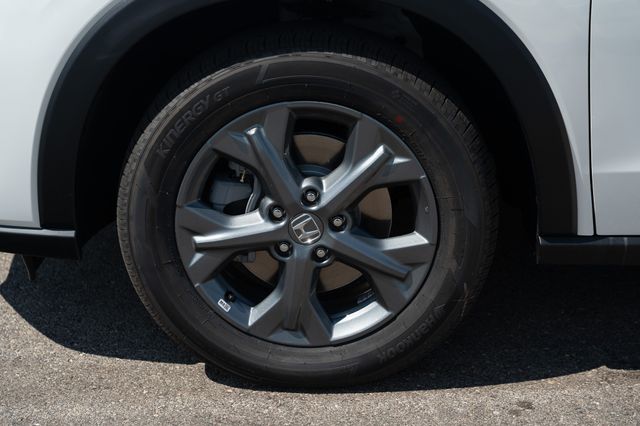 2026 Honda HR-V LX photo 10