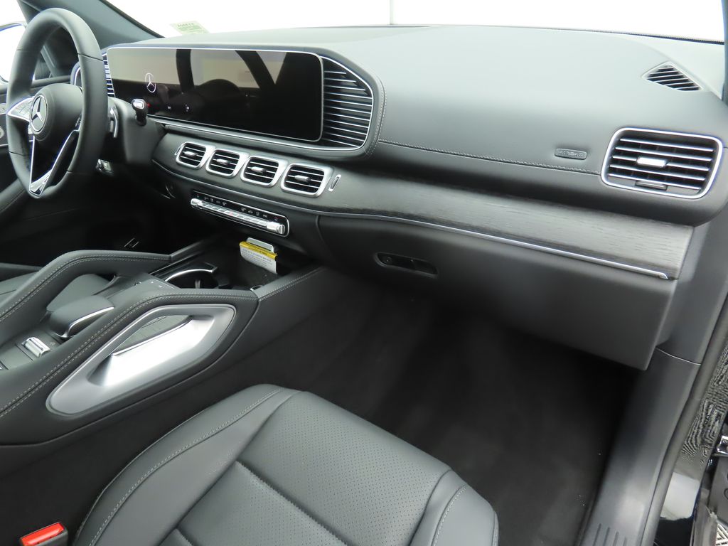 2025 Mercedes Benz GLS 450 4MATIC photo 17