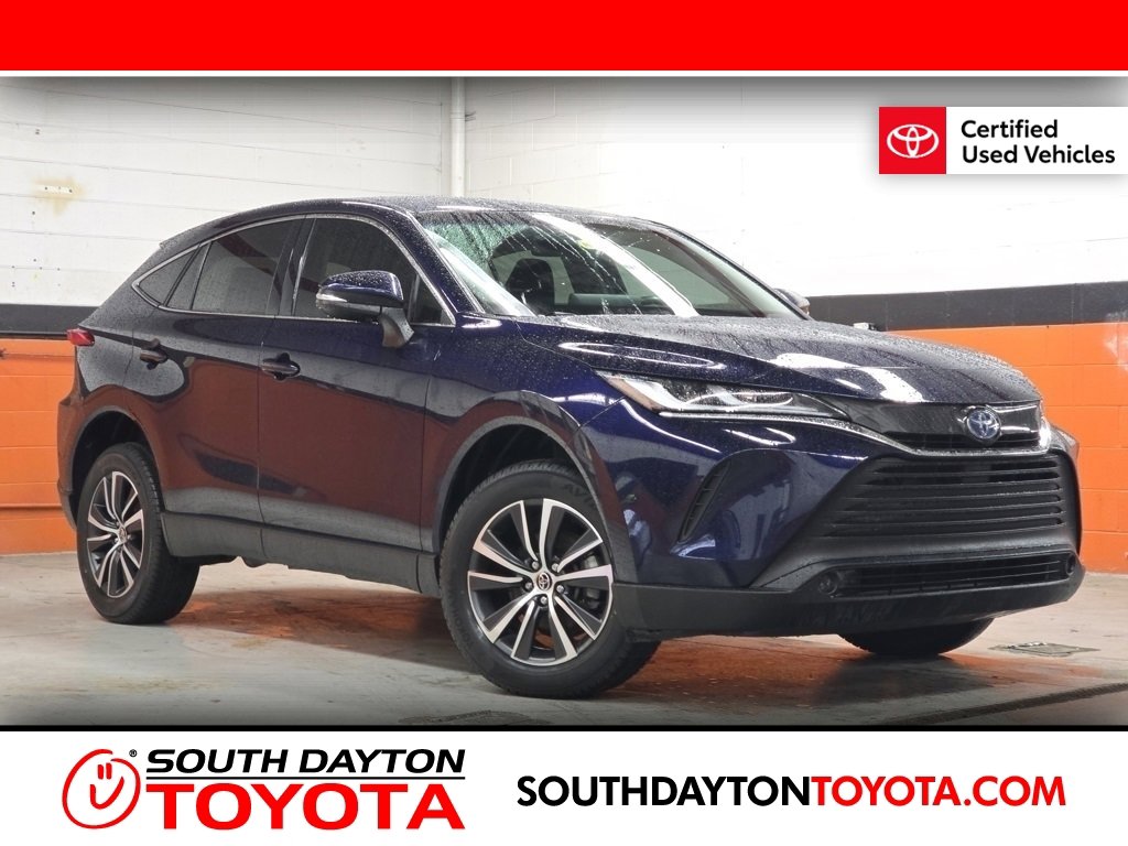 2023 Toyota Venza LE's photo