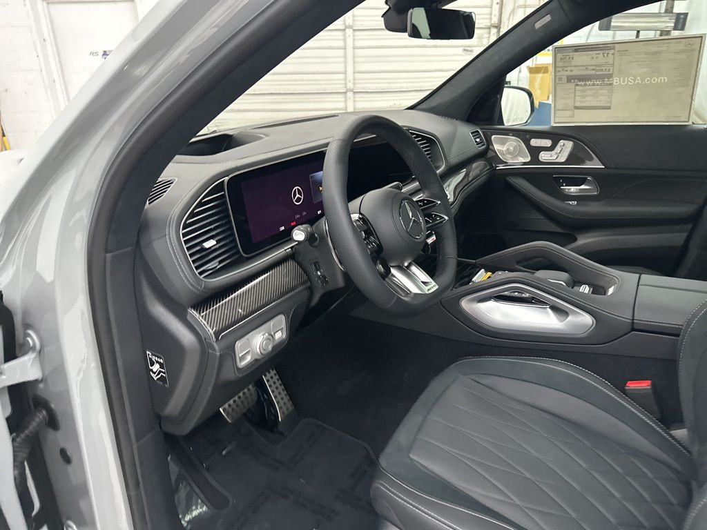 2026 Mercedes Benz GLS AMG 63 4MATIC photo 8