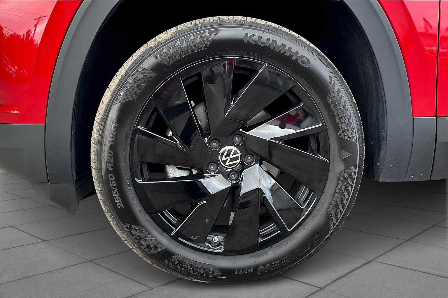 2024 Volkswagen Atlas SE Technology photo 10
