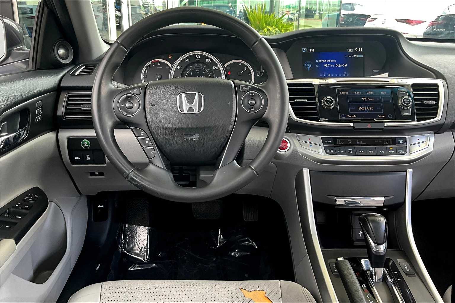 2015 Honda Accord EX-L photo 5