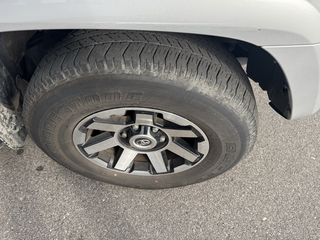 2024 Toyota 4Runner TRD Off-Road photo 8