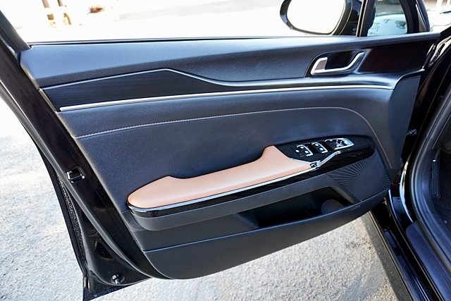 Used 2024 Black Kia GT image 21