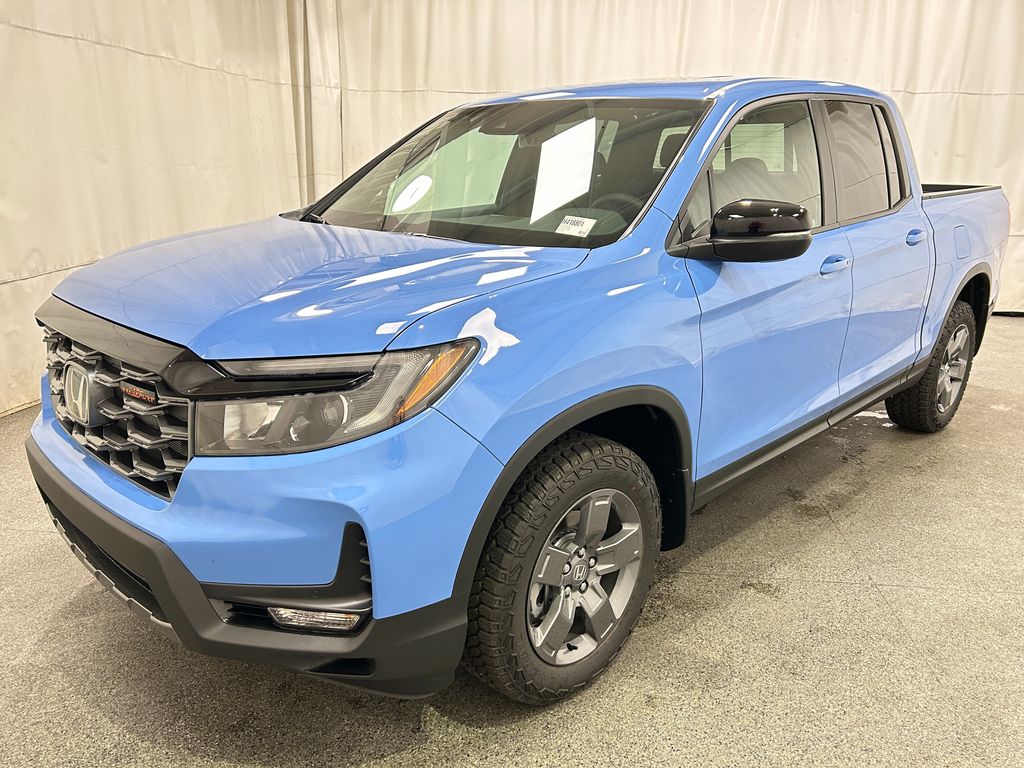 2025 Honda Ridgeline TrailSport photo 2