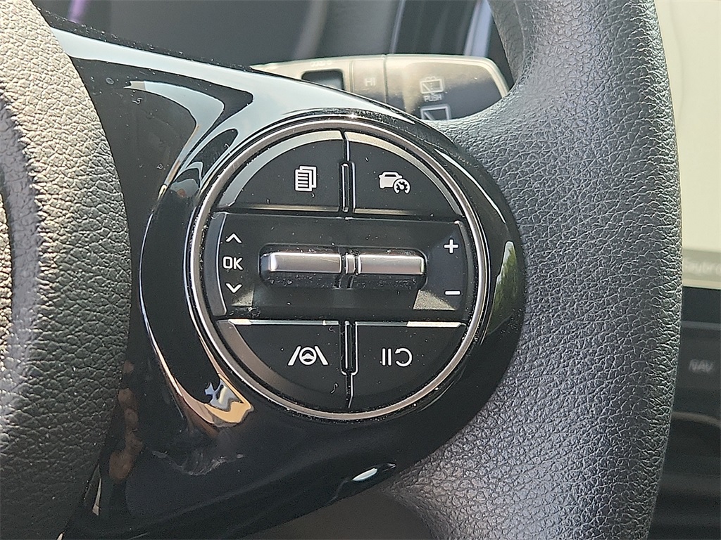 2024 Kia Soul S photo 21