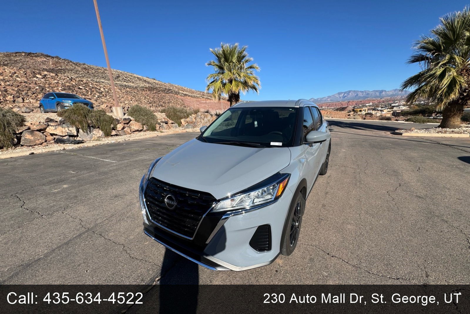 2024 Nissan Kicks SV's photo