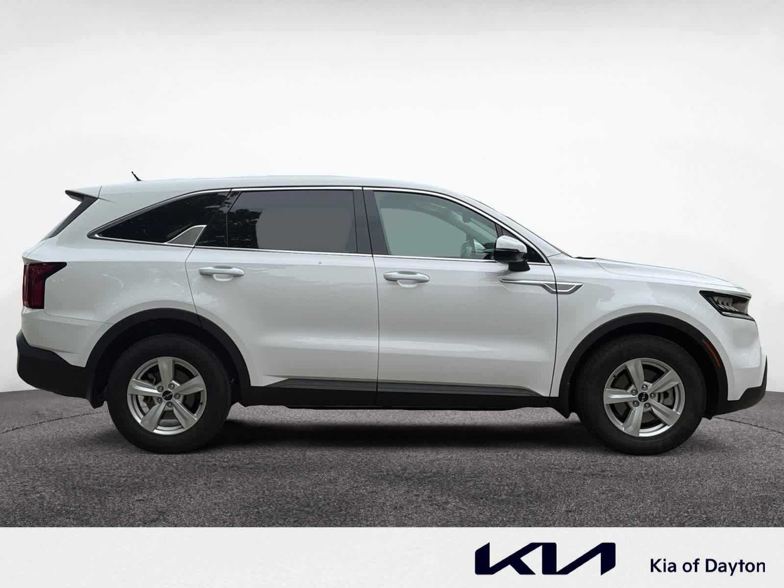 2023 Kia Sorento LX photo 5