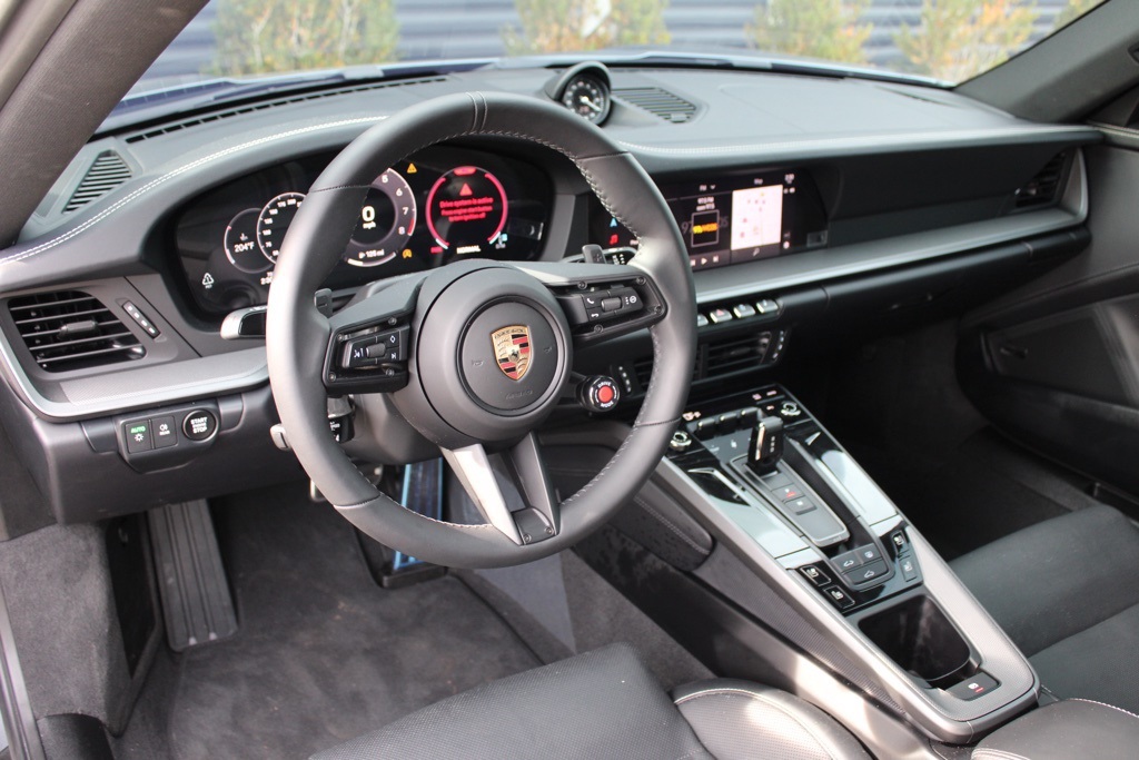 2025 Porsche 911 S Coupe photo 3