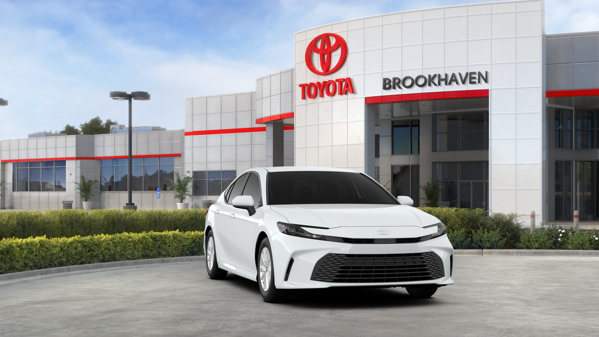 2025 Toyota Camry LE photo 15