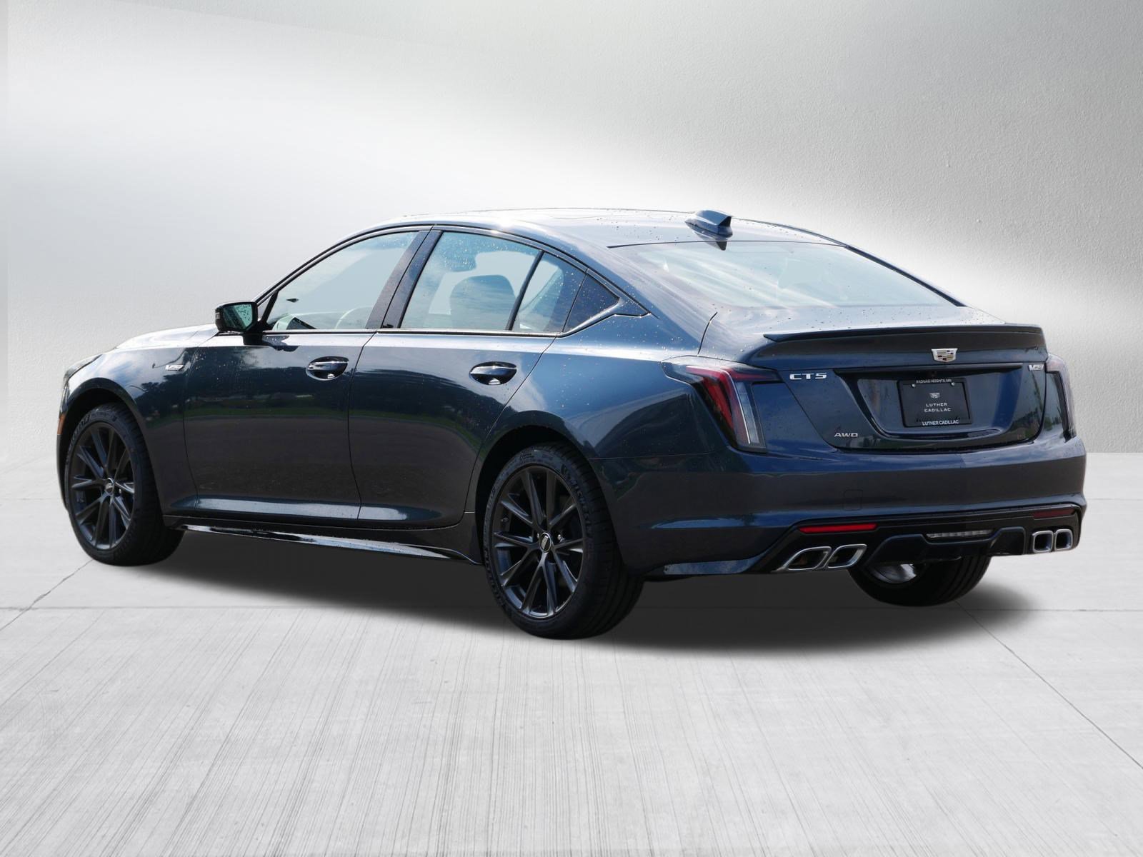 2026 Cadillac CT5 V photo 8
