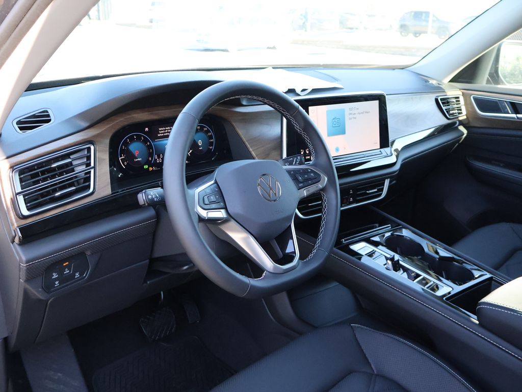 2025 Volkswagen Atlas SE Technology photo 20