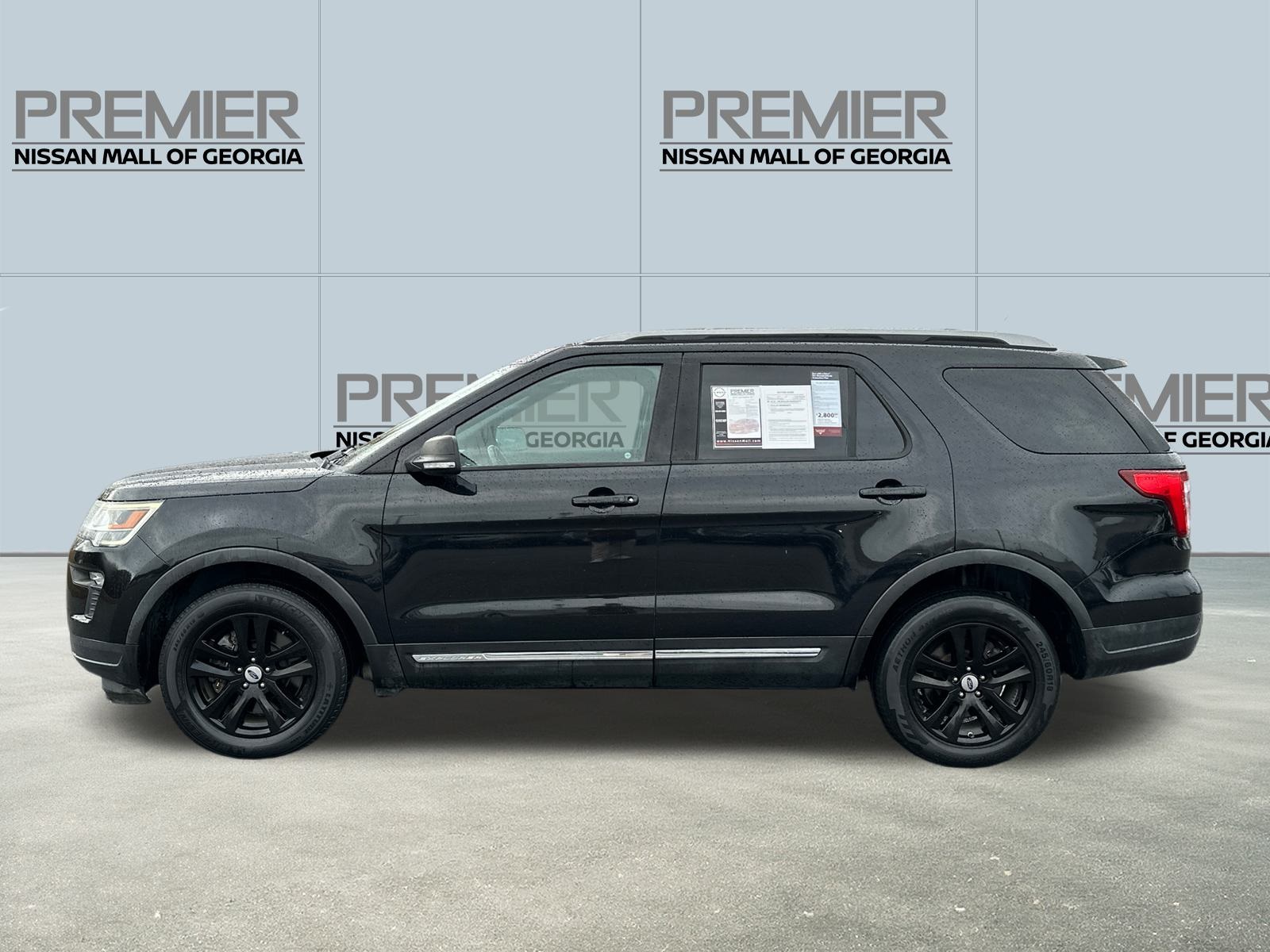 2019 Ford Explorer XLT photo 3