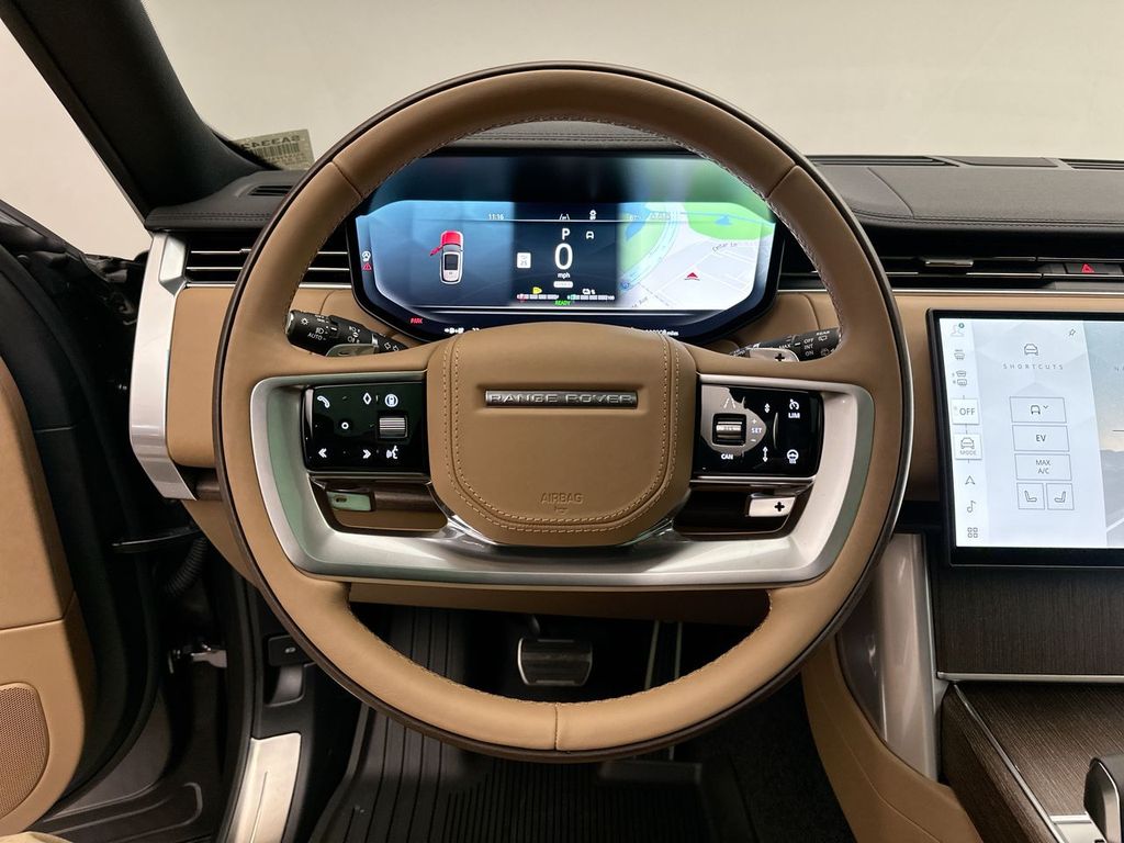 2025 Land Rover Range Rover SE photo 12