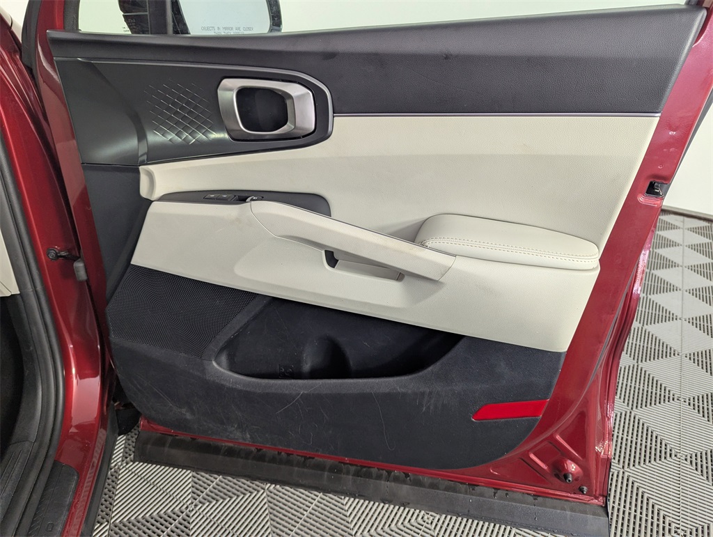 2023 Kia Sorento S photo 31