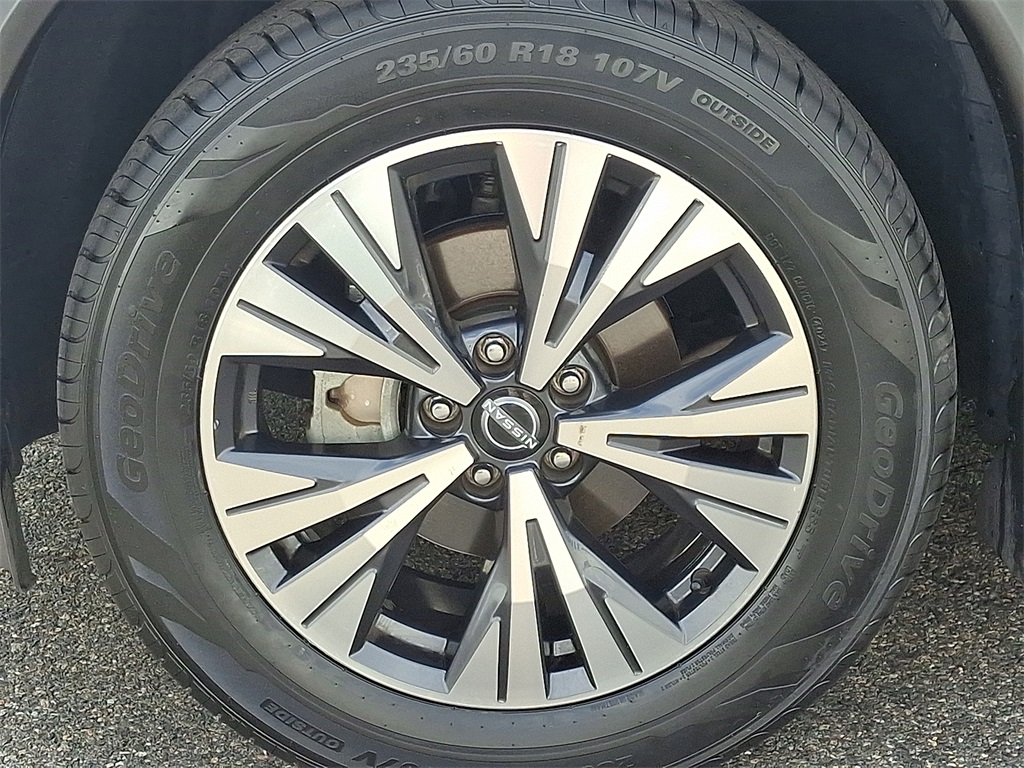 2023 Nissan Rogue SV photo 28