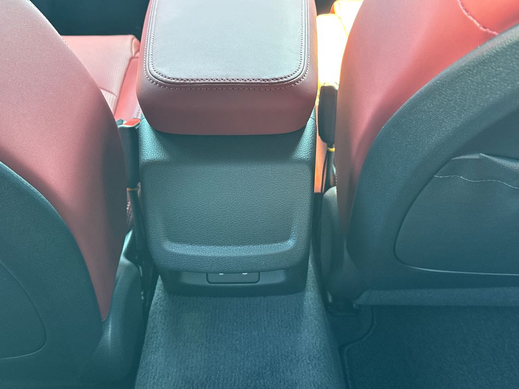 2025 Kia K5 GT-Line photo 22