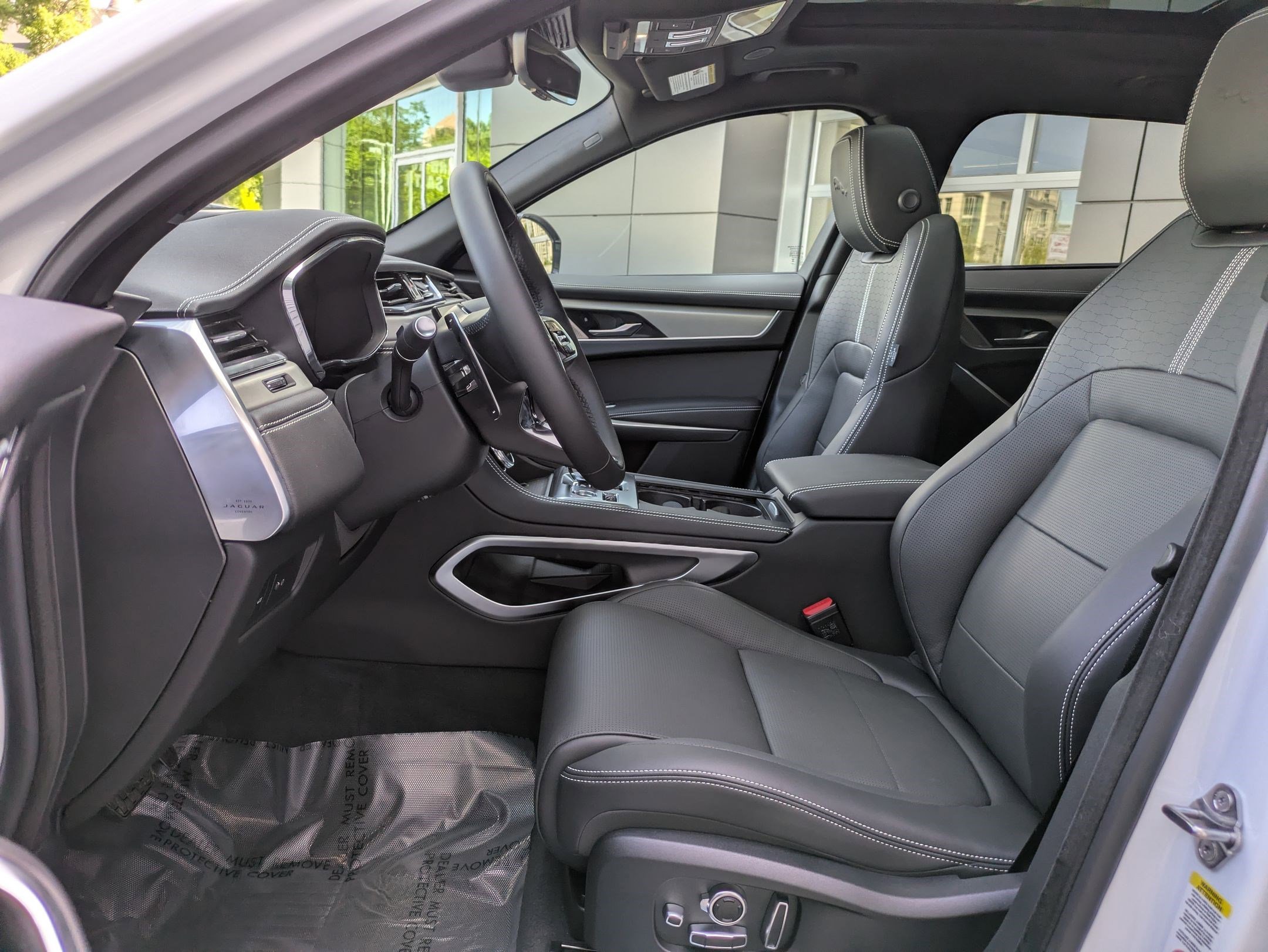 2026 Jaguar F-PACE P400 R-Dynamic S photo 21
