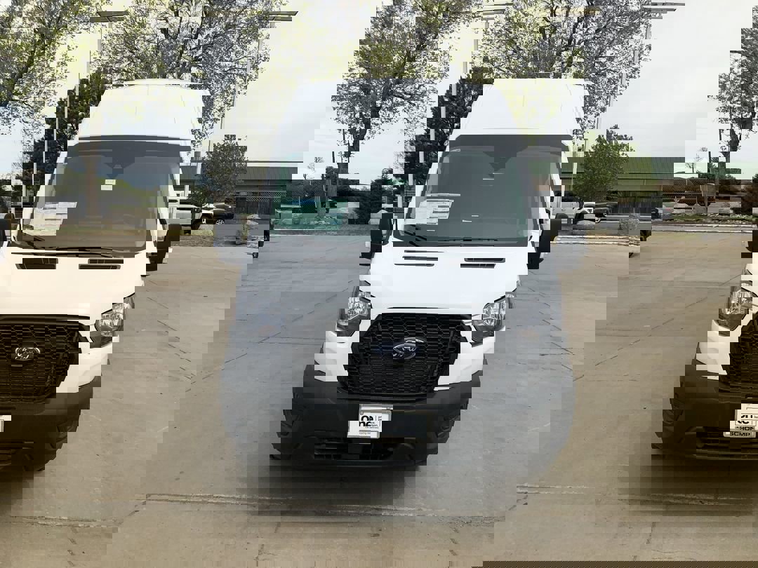2025 Ford Transit Cargo Van photo 3