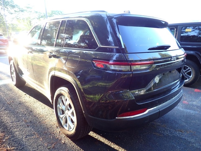 2023 Jeep Grand Cherokee Limited photo 2
