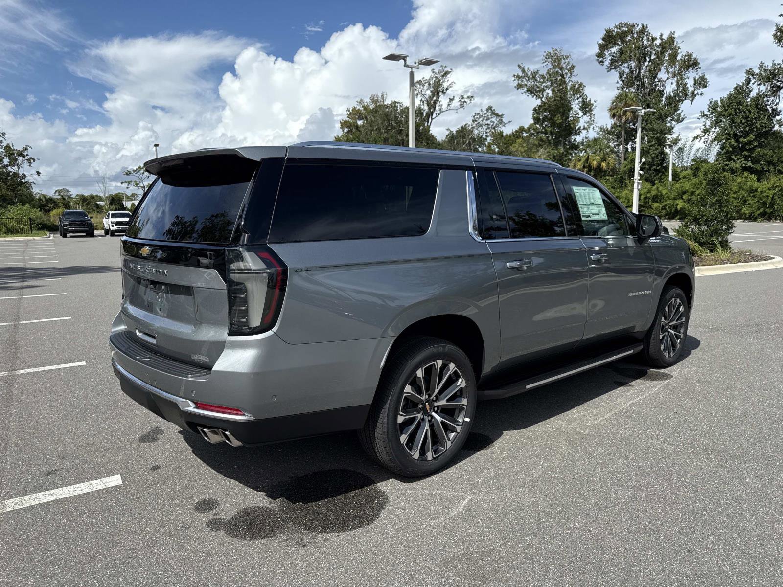 2026 Chevrolet Suburban High Country photo 2