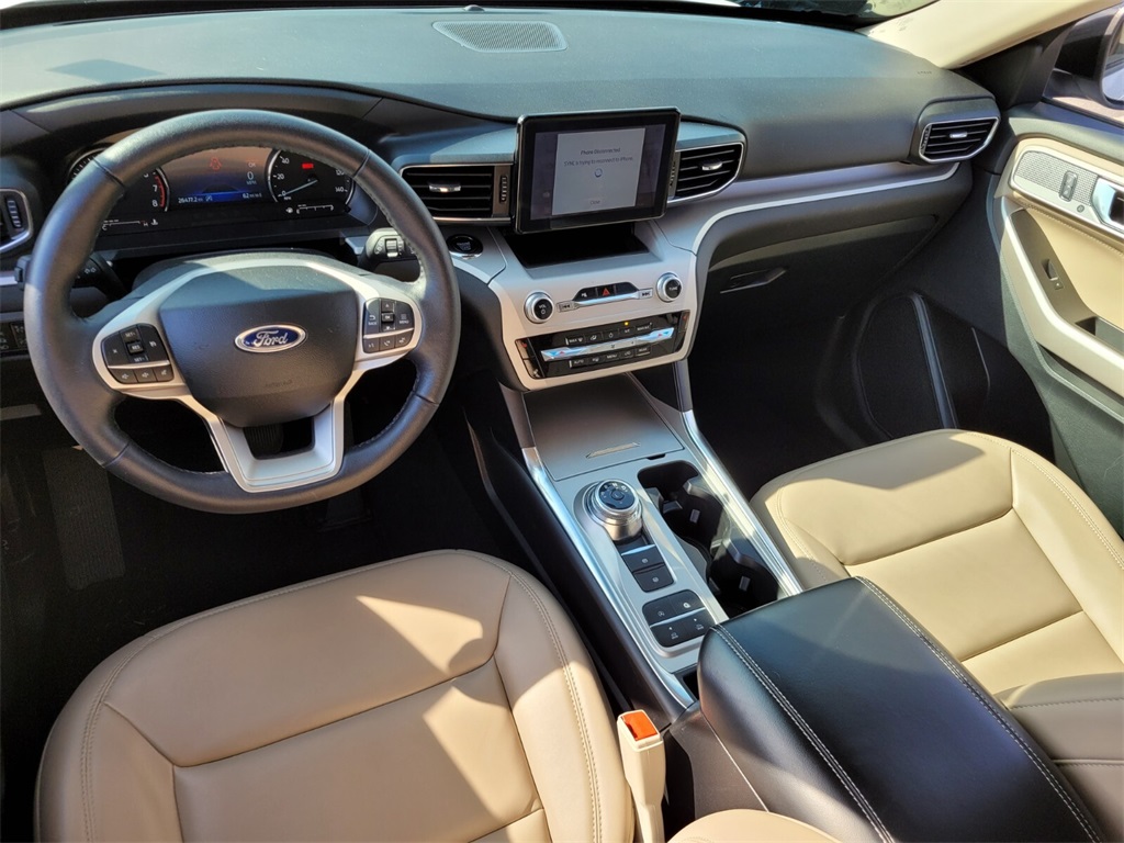 2024 Ford Explorer XLT photo 7