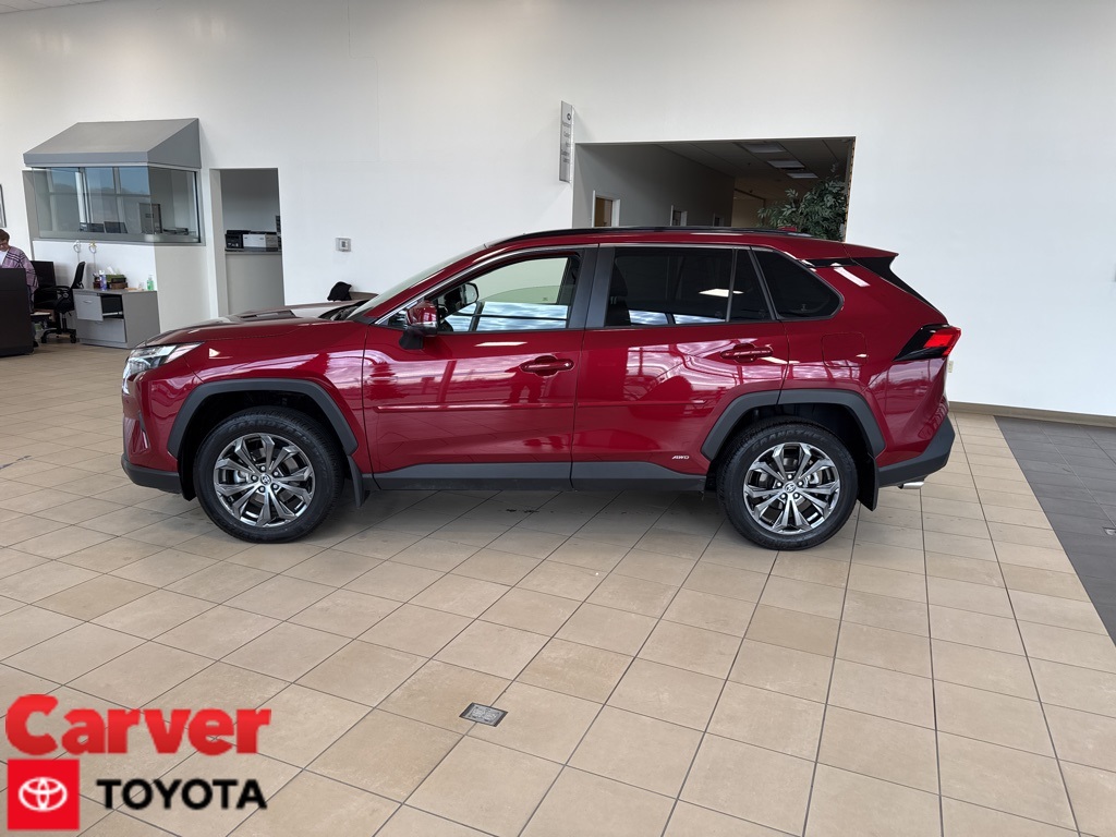 2023 Toyota RAV4 XLE Premium's photo