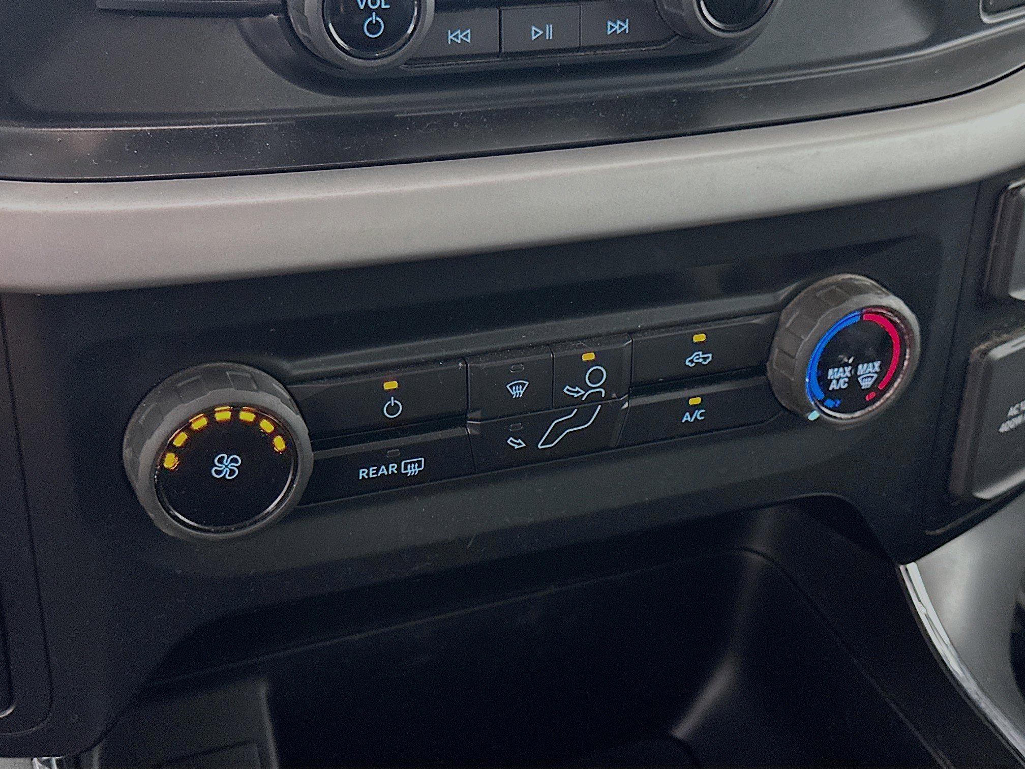 2022 Ford F-150 XLT photo 13