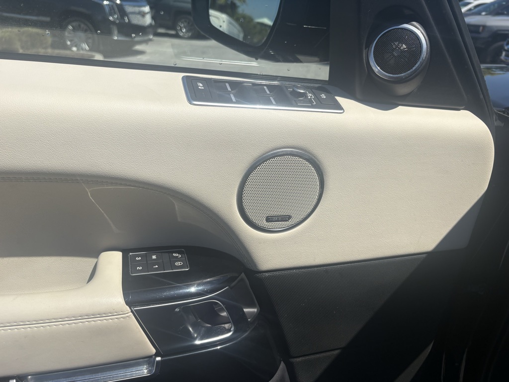 2017 Land Rover Range Rover Supercharged LWB photo 11