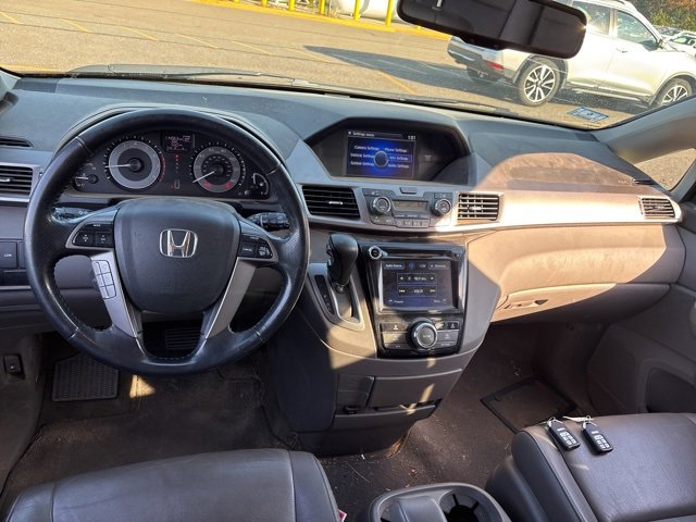2016 Honda Odyssey EX-L photo 8