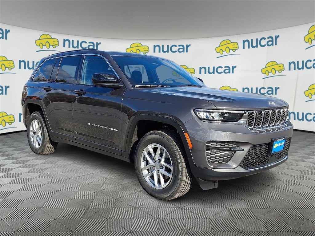 2025 Jeep Grand Cherokee Laredo's photo