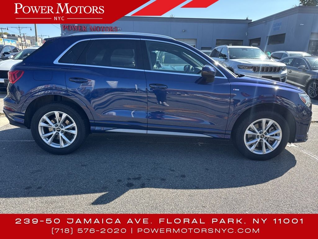 2023 Audi Q3 S line Premium photo 6