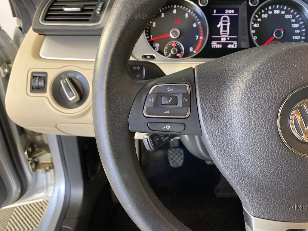 2012 Volkswagen CC Sport photo 12