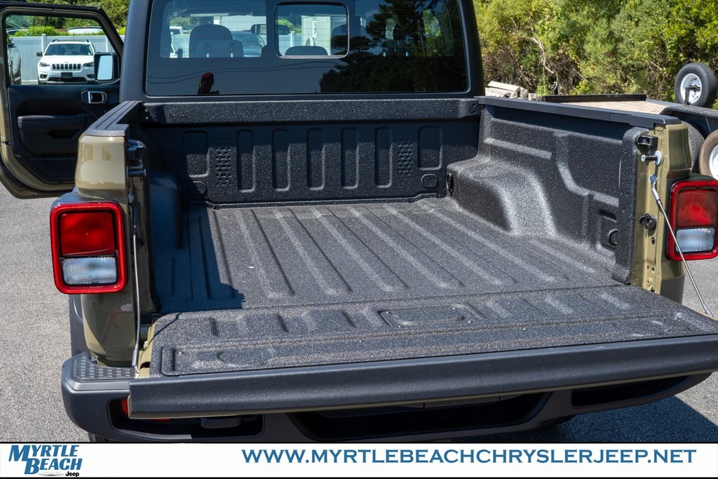 2025 Jeep Gladiator Sport photo 30