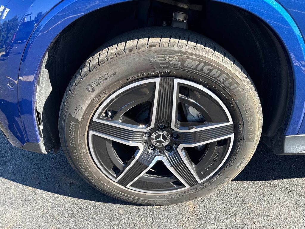2023 Mercedes Benz GLC 300 4MATIC photo 9