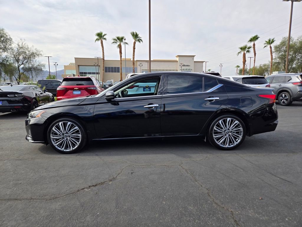 2024 Nissan Altima 2.5 SL photo 2