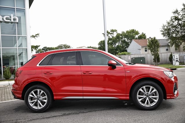 2023 Audi Q3 Premium Plus S line photo 2