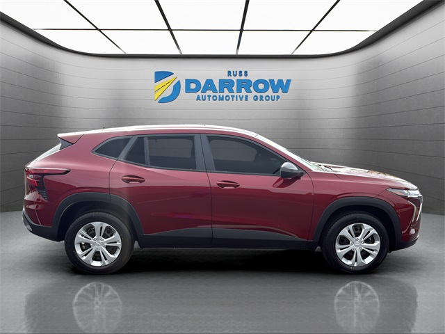 2025 Chevrolet Trax LS photo 6