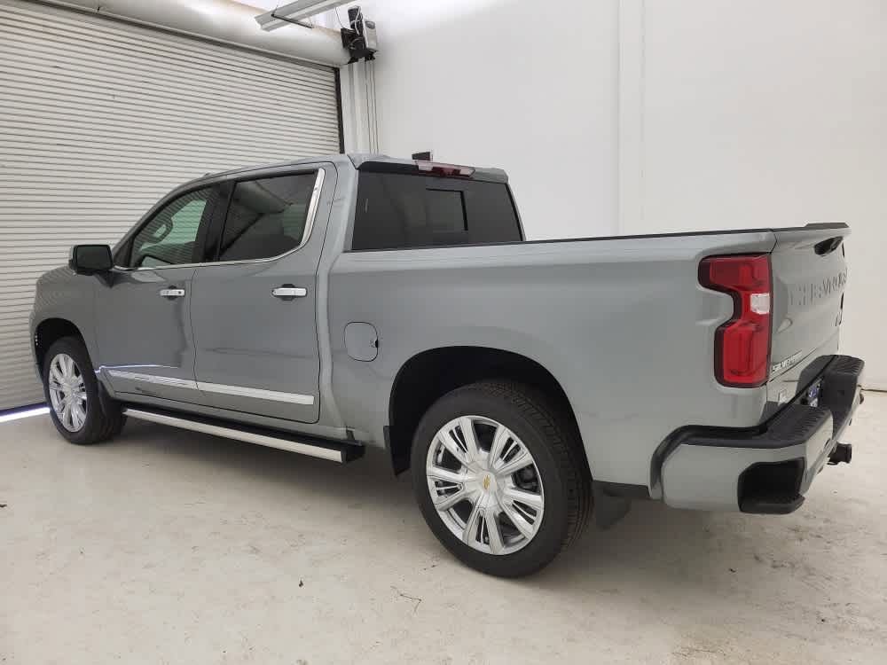 2025 Chevrolet Silverado High Country photo 26