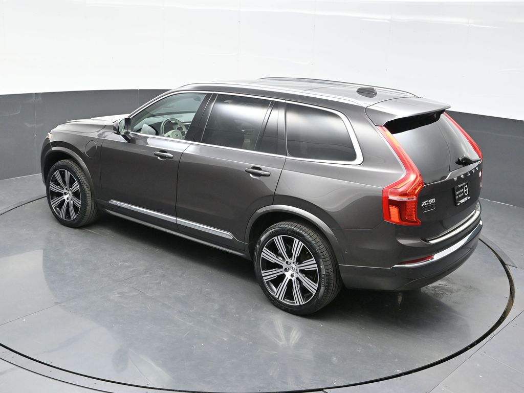 2024 Volvo XC90 T8 Plus photo 33