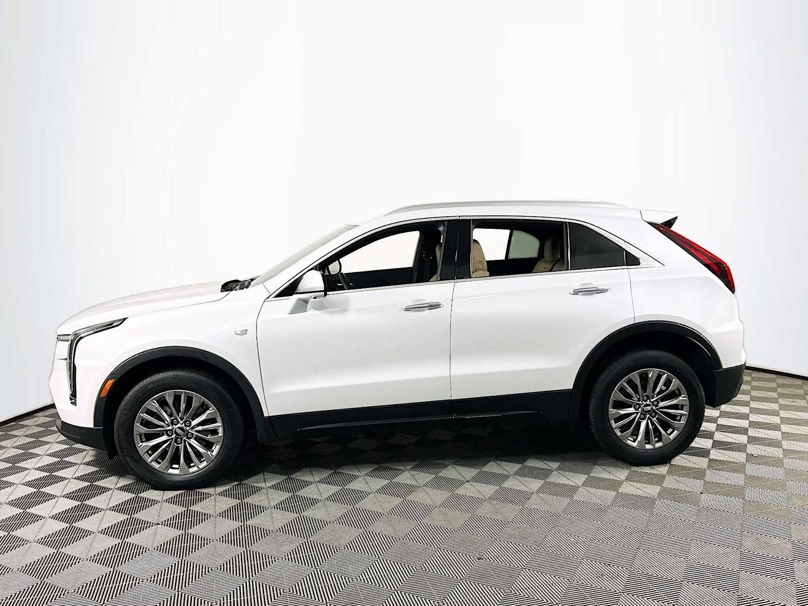 2025 Cadillac XT4