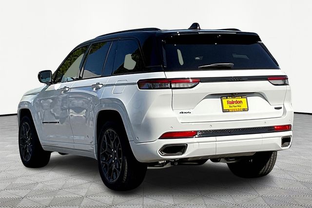 2025 Jeep Grand Cherokee Summit Reserve photo 3