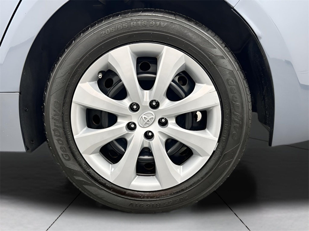 2020 Toyota Corolla LE photo 20
